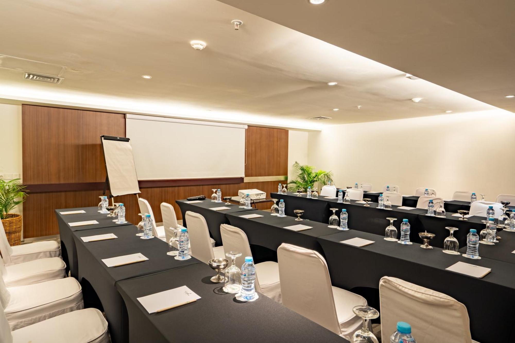 Bintang Kuta Hotel 4*